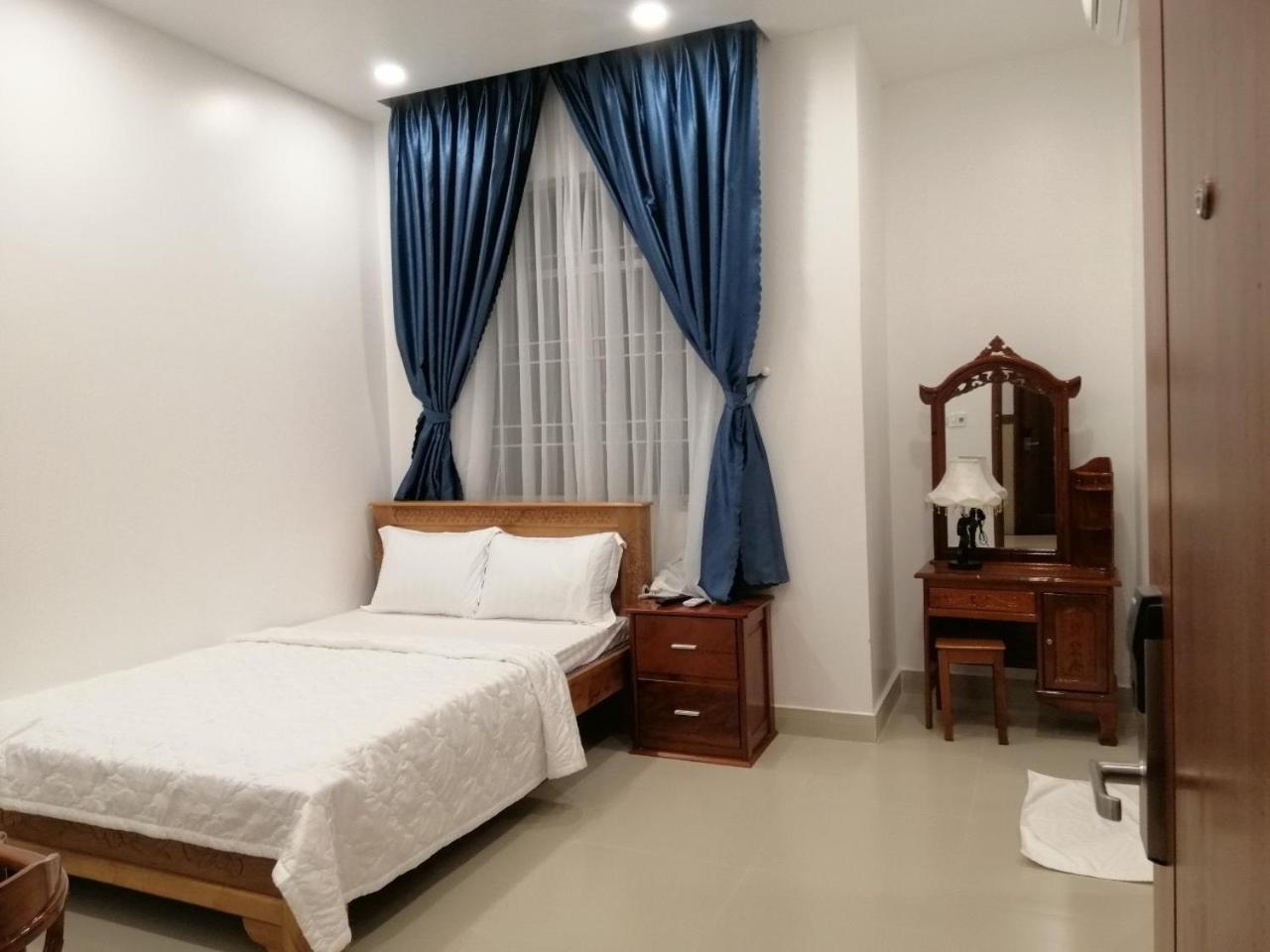 Khach San Tuyet Hien Hotel Phu Quoc Bagian luar foto