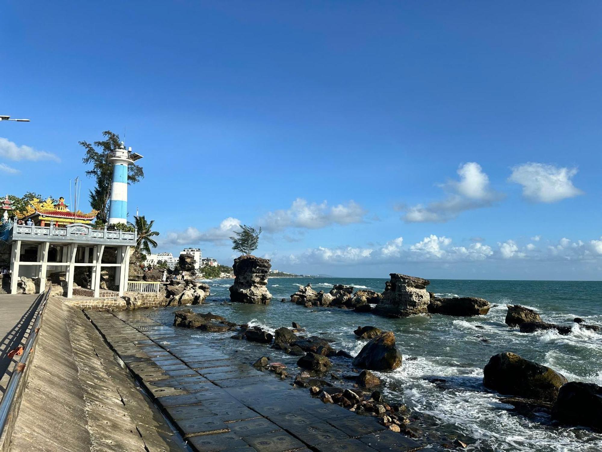 Khach San Tuyet Hien Hotel Phu Quoc Bagian luar foto