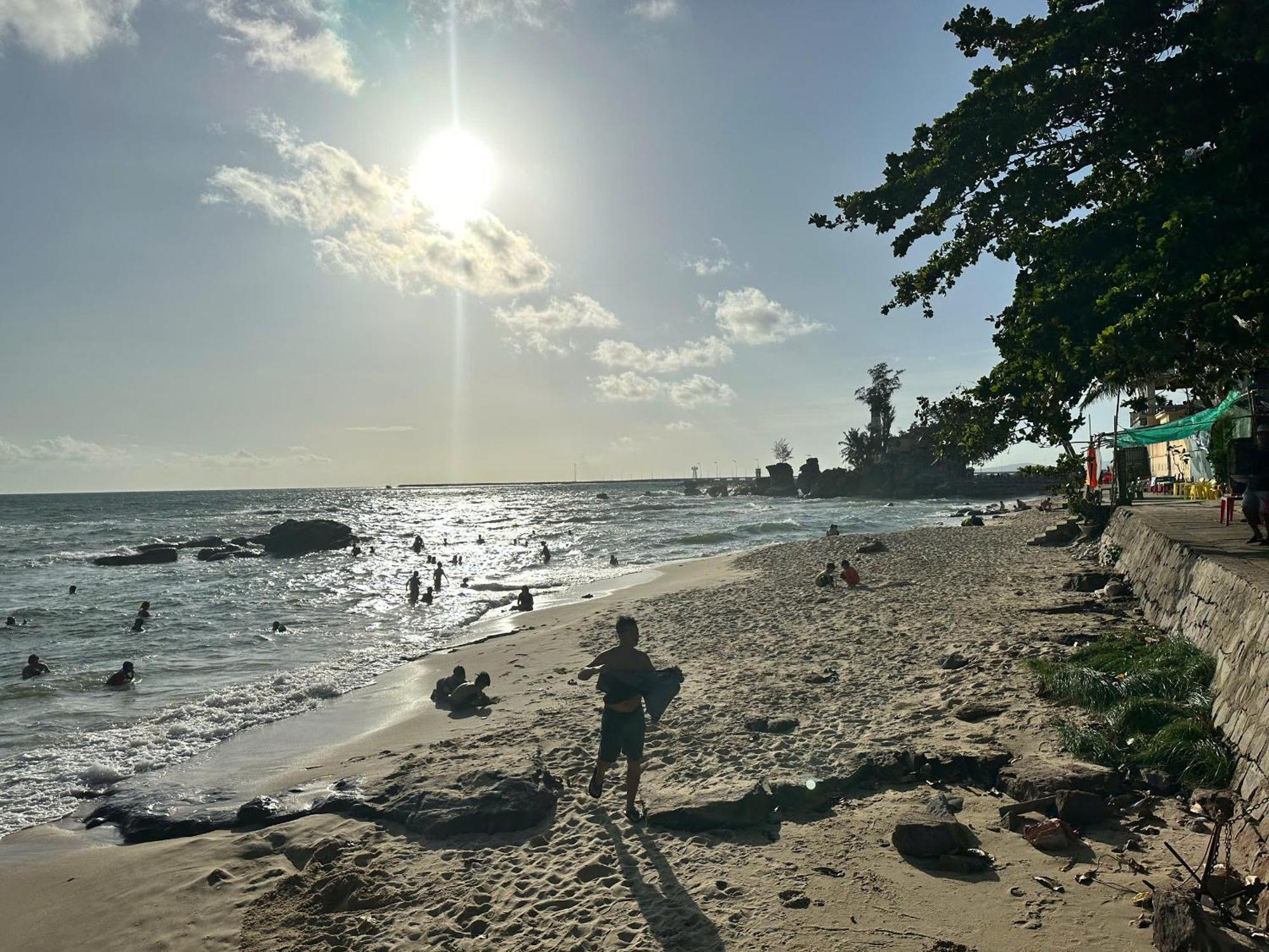 Khach San Tuyet Hien Hotel Phu Quoc Bagian luar foto